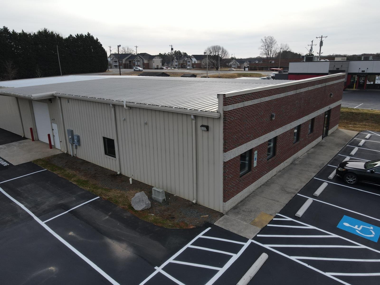 Freestanding Flex/Industrial Building | Leased to CES